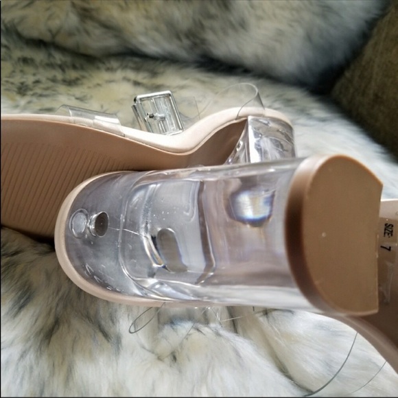 Clear block ankle strap heels - Picture 7 of 7